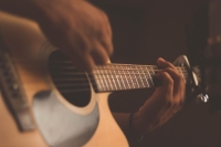 "Los geht‘s! Einstieg in das Gitarrenspiel für Kinder, Jugendliche und Erwachsene."